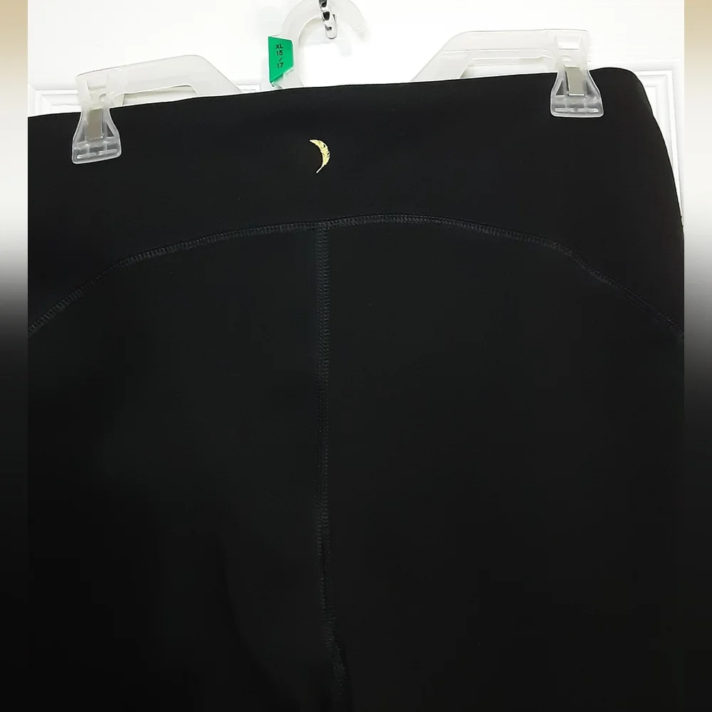 Jessica Simpson Acute Yoga Pants Black - Picture 3 of 6